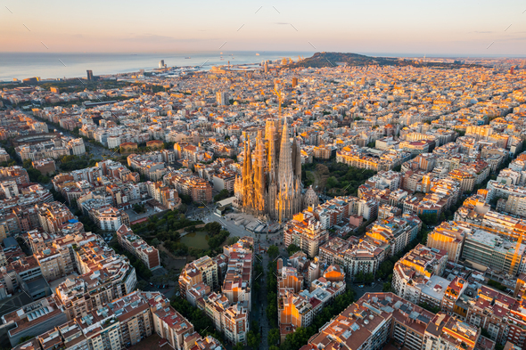 Aerial demand of Barcelona Eixample residential district and Sagrada Familia Basilica throughout the muse gentle