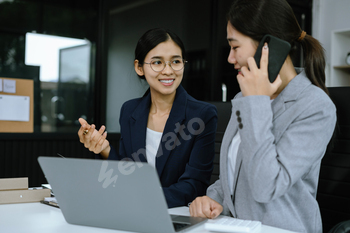 Swap women write mission ideas and categorical laptops to edit papers for brainstorming durations